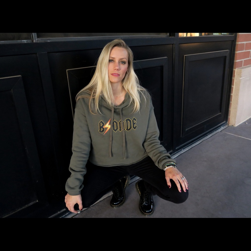 Blonde crop hooded sweatshirt